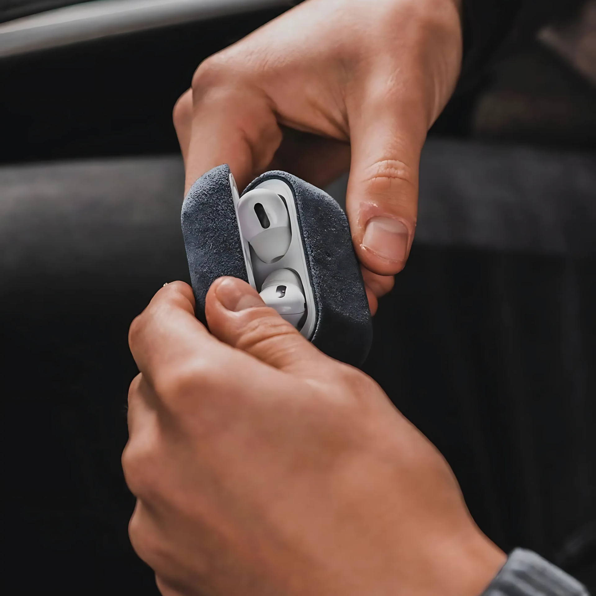 Airpods Luxury Leather Case - Image 5