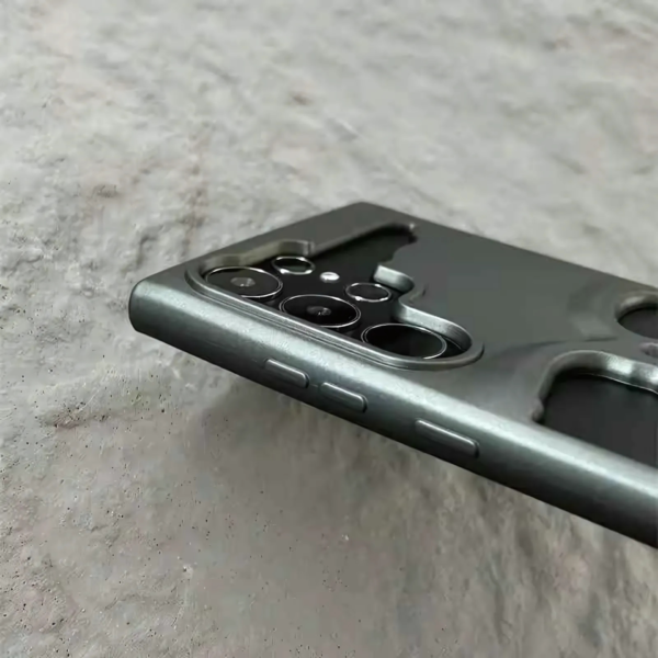 SkullShield™ 3D Plated Samsung Case - Image 4