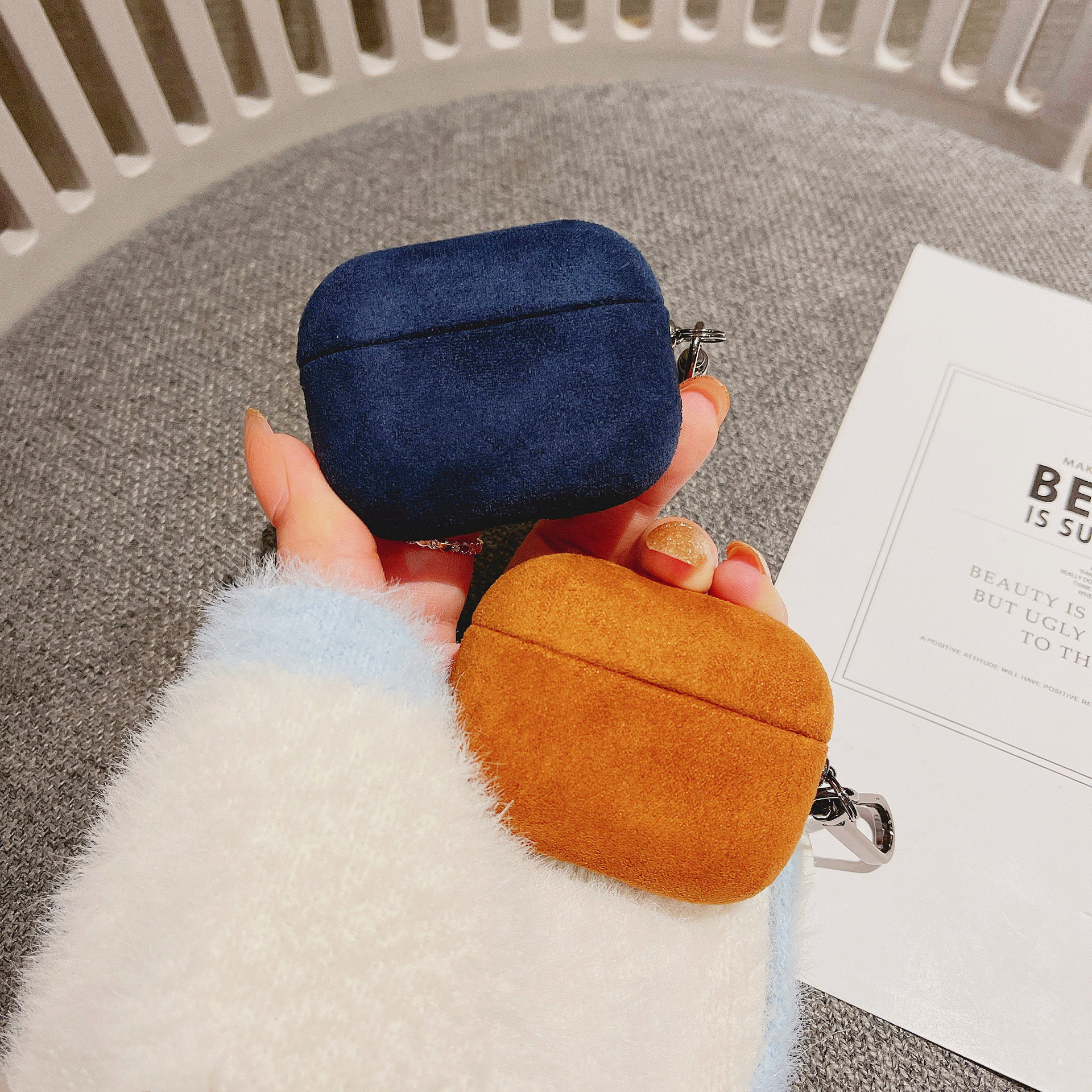 Airpods Luxury Leather Case - Image 6