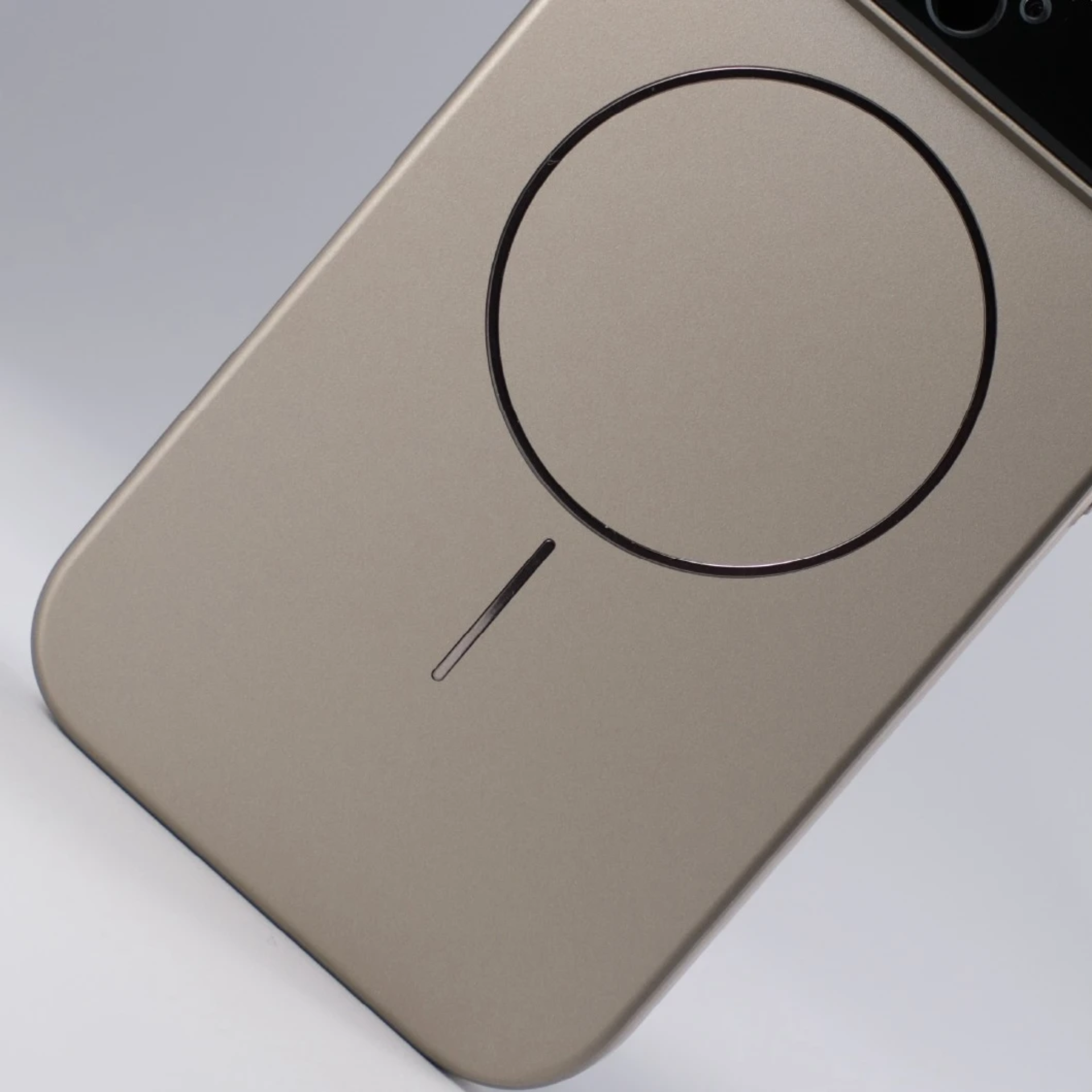 MagSafe Armor Slim Case - Image 5